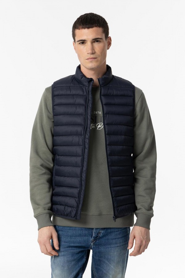 OLIVER VEST