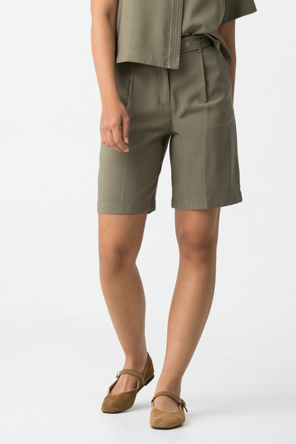 PEACEFUL_B SHORTS