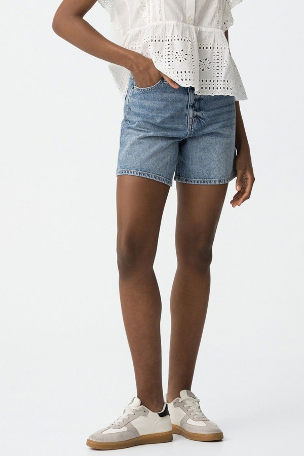LANA_37 SHORTS