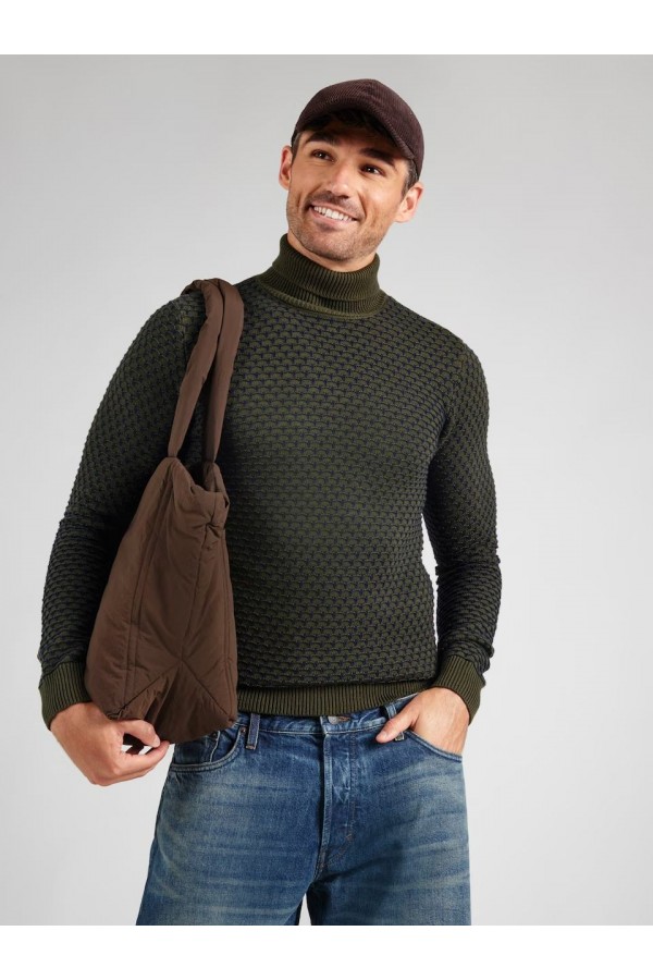 BHDONG ROLLNECK KNIT