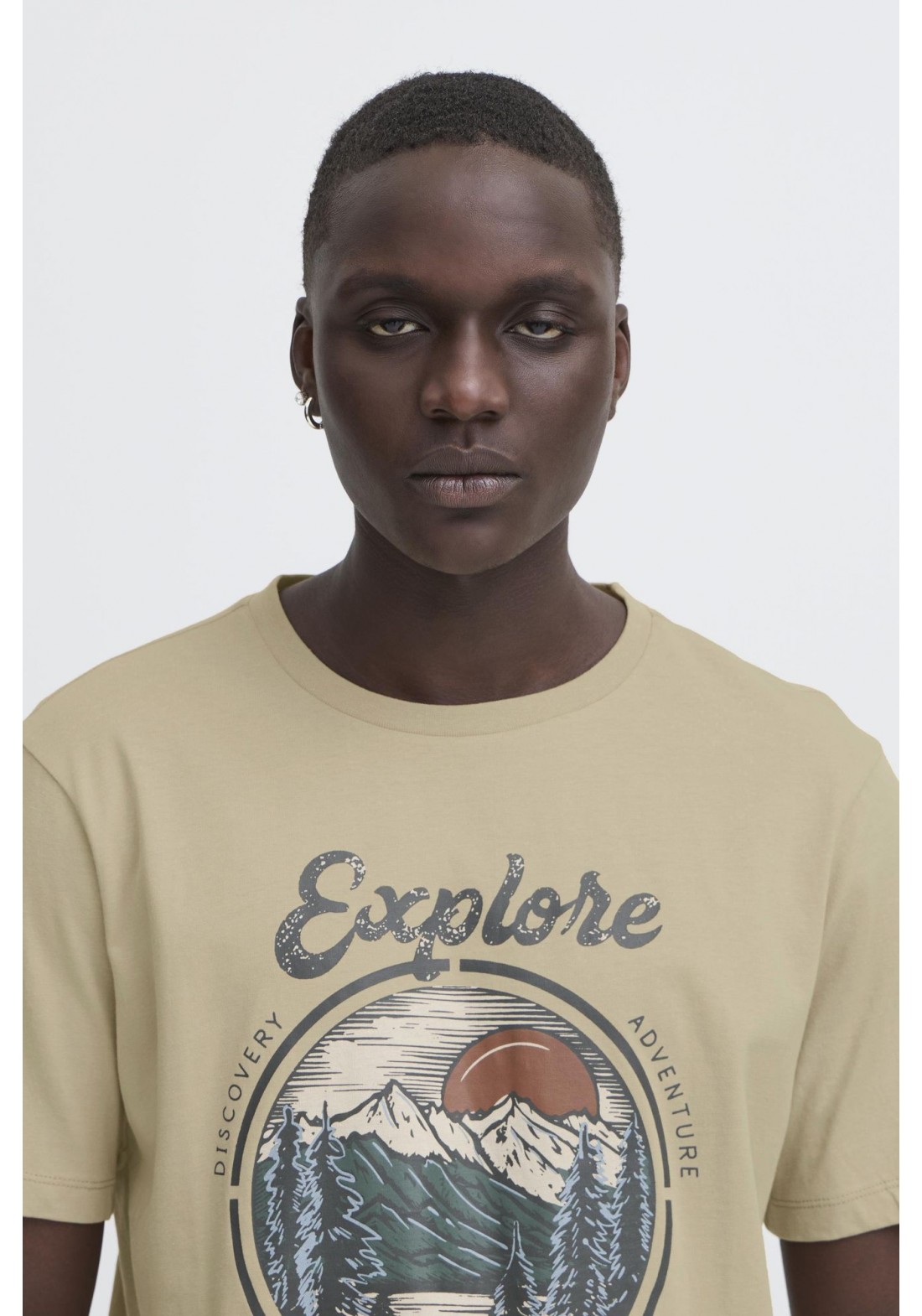 BHKEVO TEE BHKEVO TEE