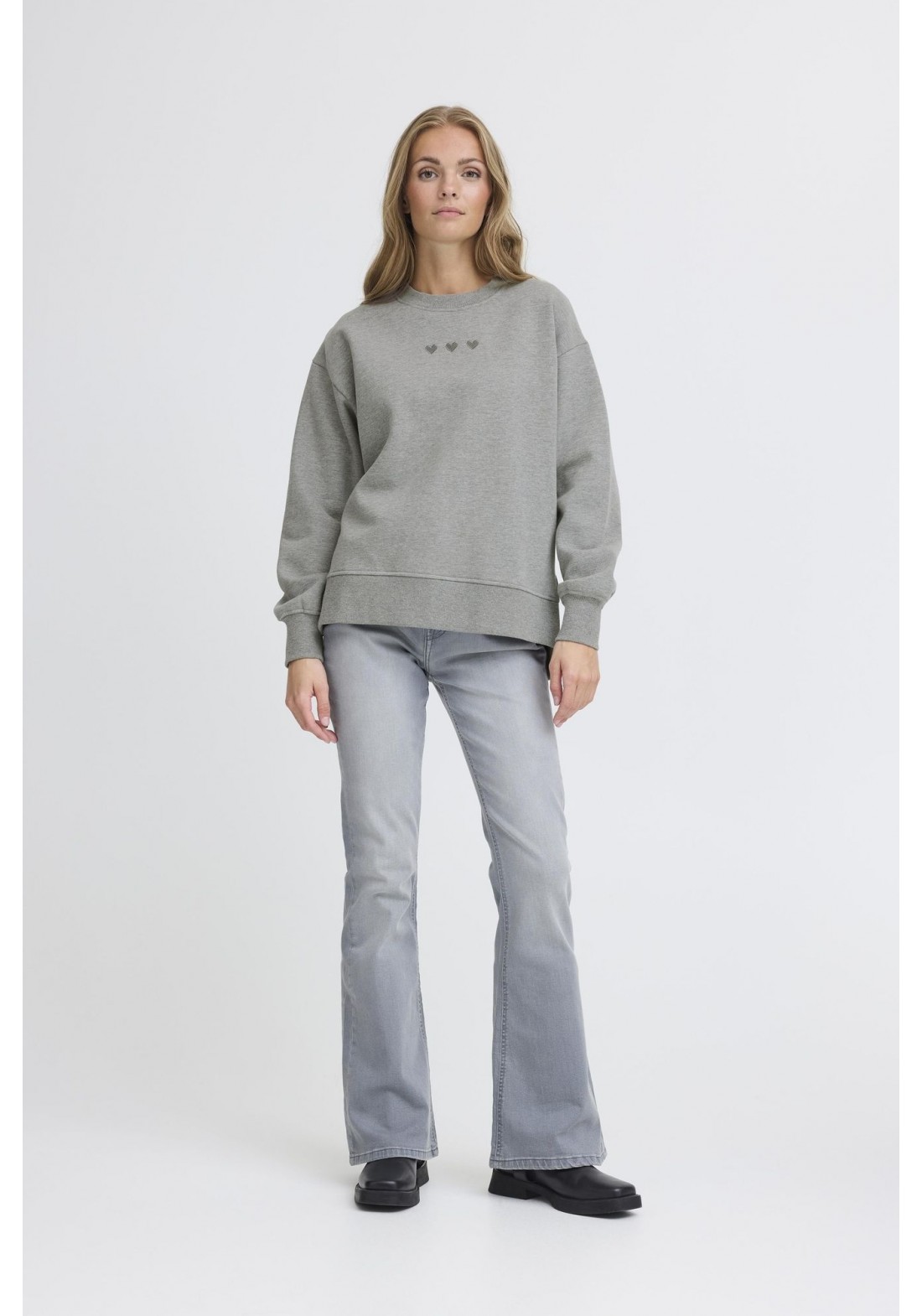 IHOLINNE O-NECK SWEAT IHOLINNE O-NECK SWEAT