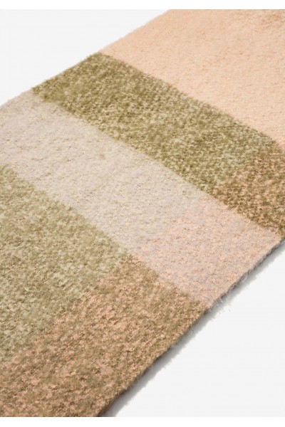 ROSE KNITTED SCARF 2